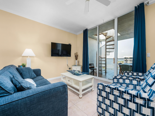 Sweeping views of Bay and Gulf from Private rooftop patio